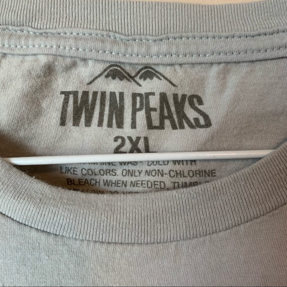Twin Peaks ‘Weapons of Mass Distraction’ shirt - Picture 3 of 4